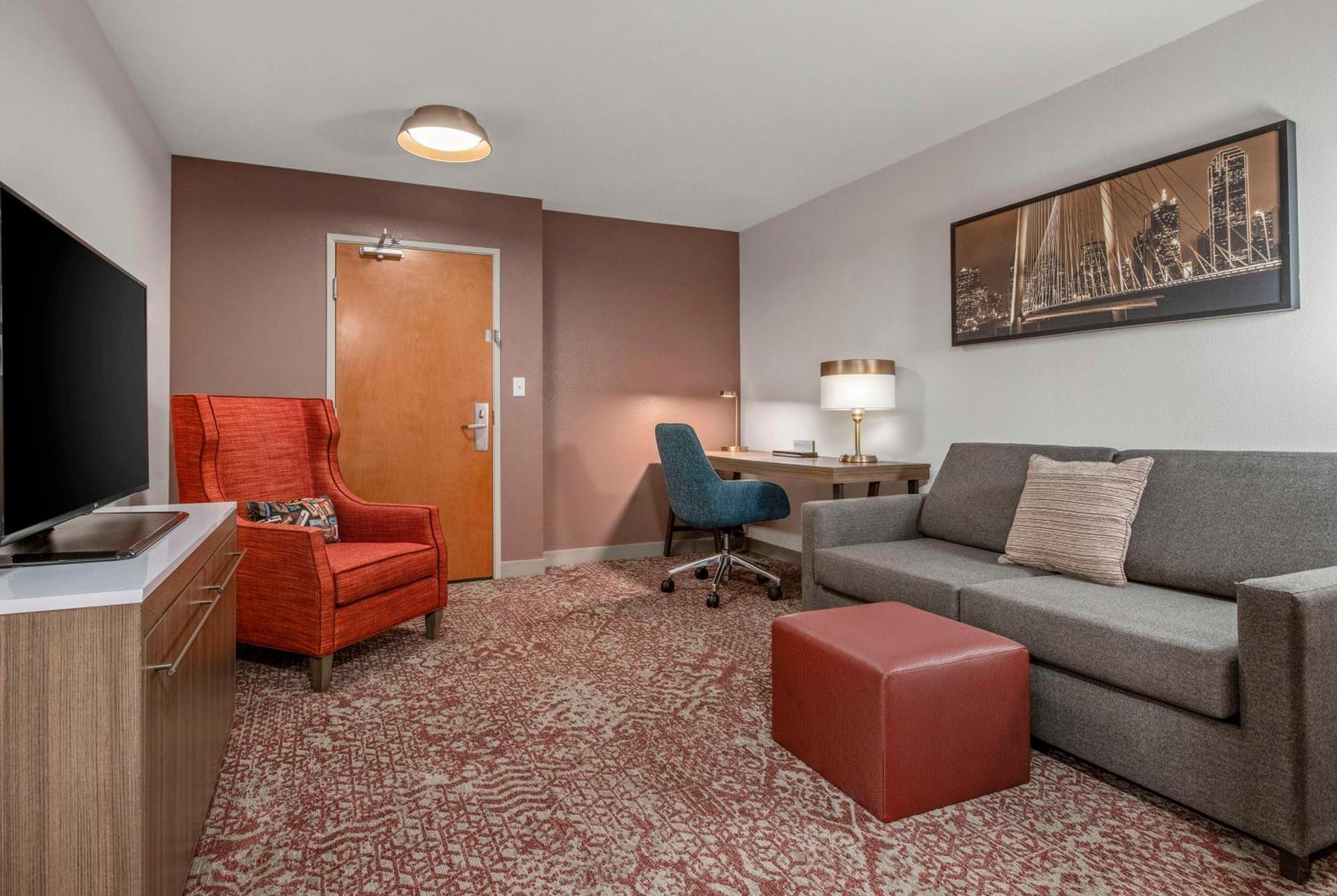 Junior King Suite with Sofa Bed